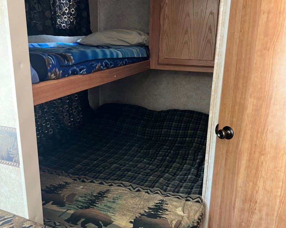 2007 Passport  by Keystone RV for rent in 59932