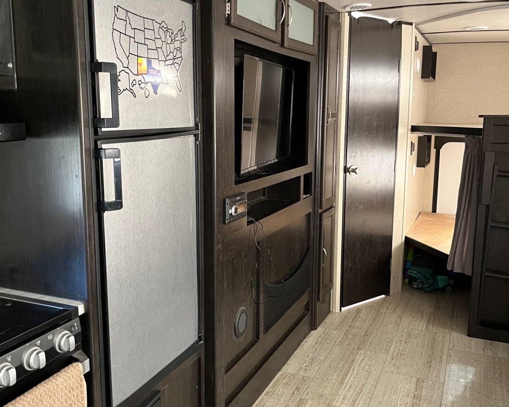 2020 2963bh  by Coachmen for rent in 