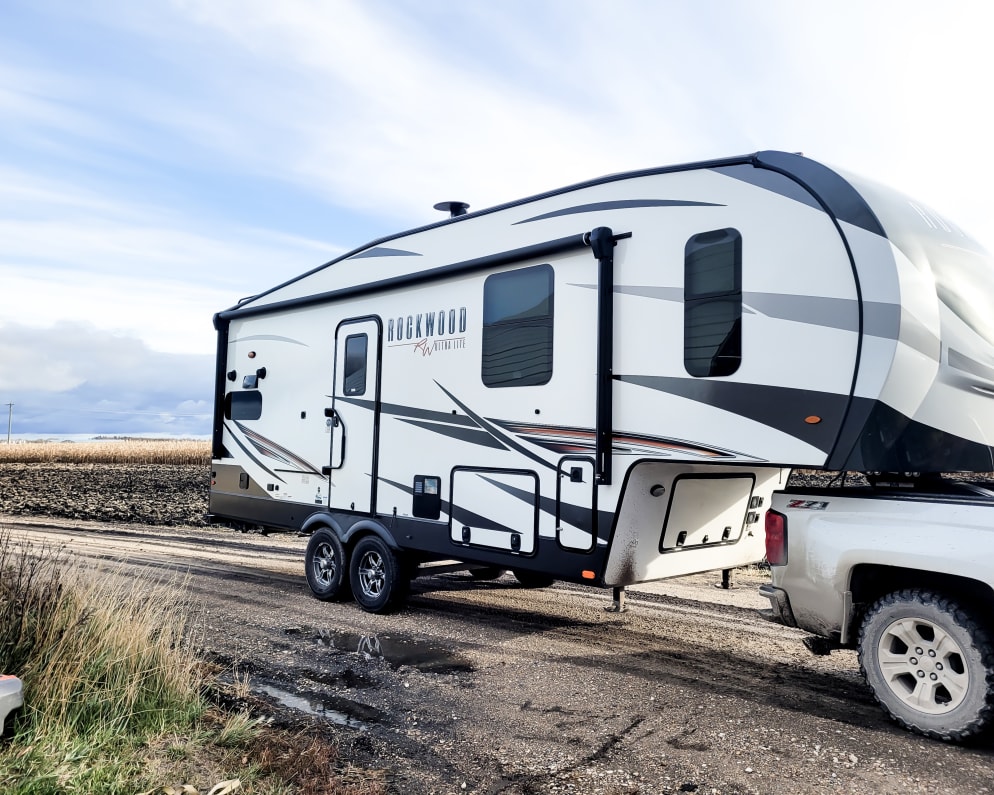 2021 Fifth Wheel RV for Rent in Landmark, Manitoba