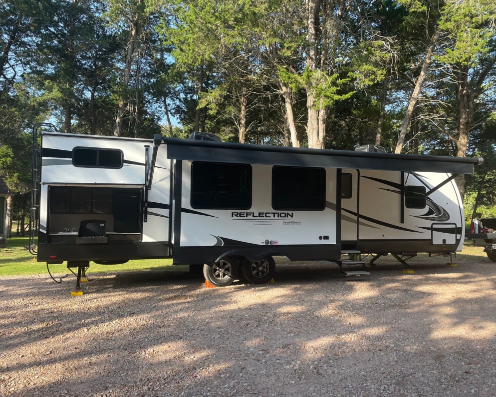 2022 Travel Trailer RV for Rent in New Ulm, Texas