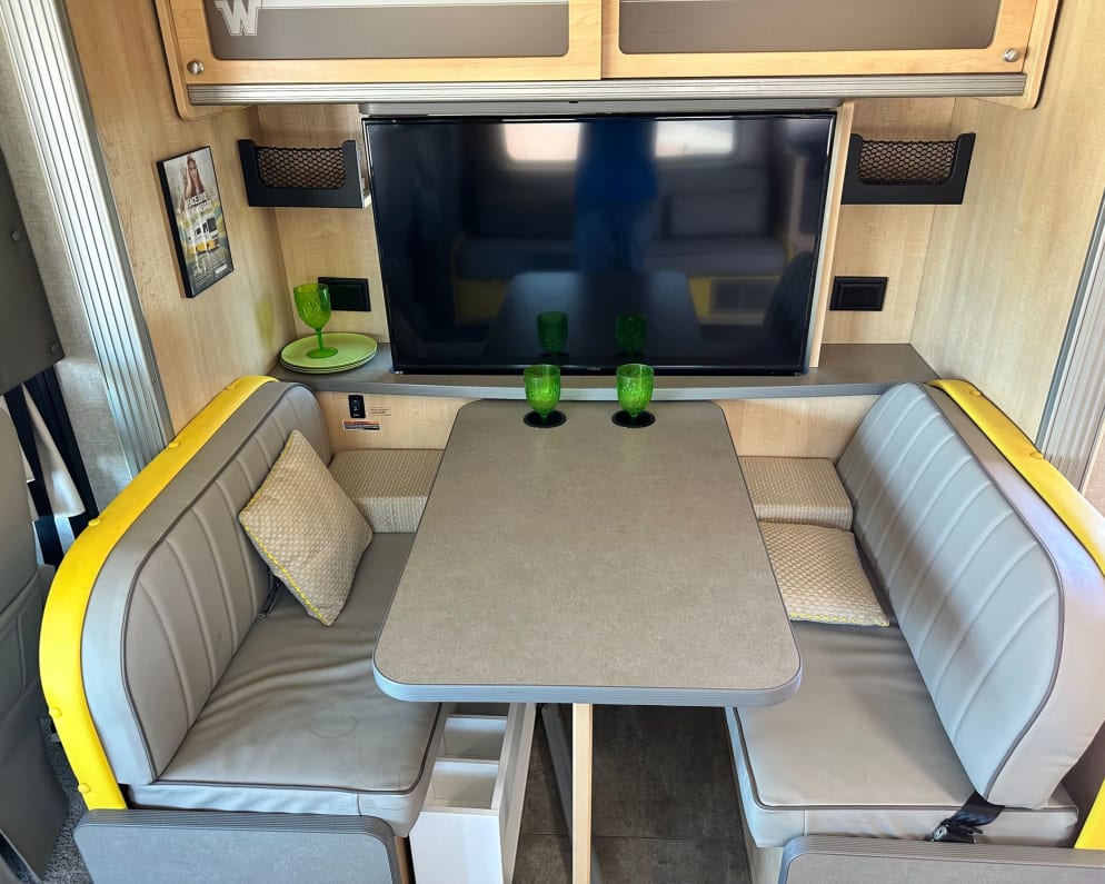 2016 Winnebago Brave Class A for rent in Arroyo Grande California