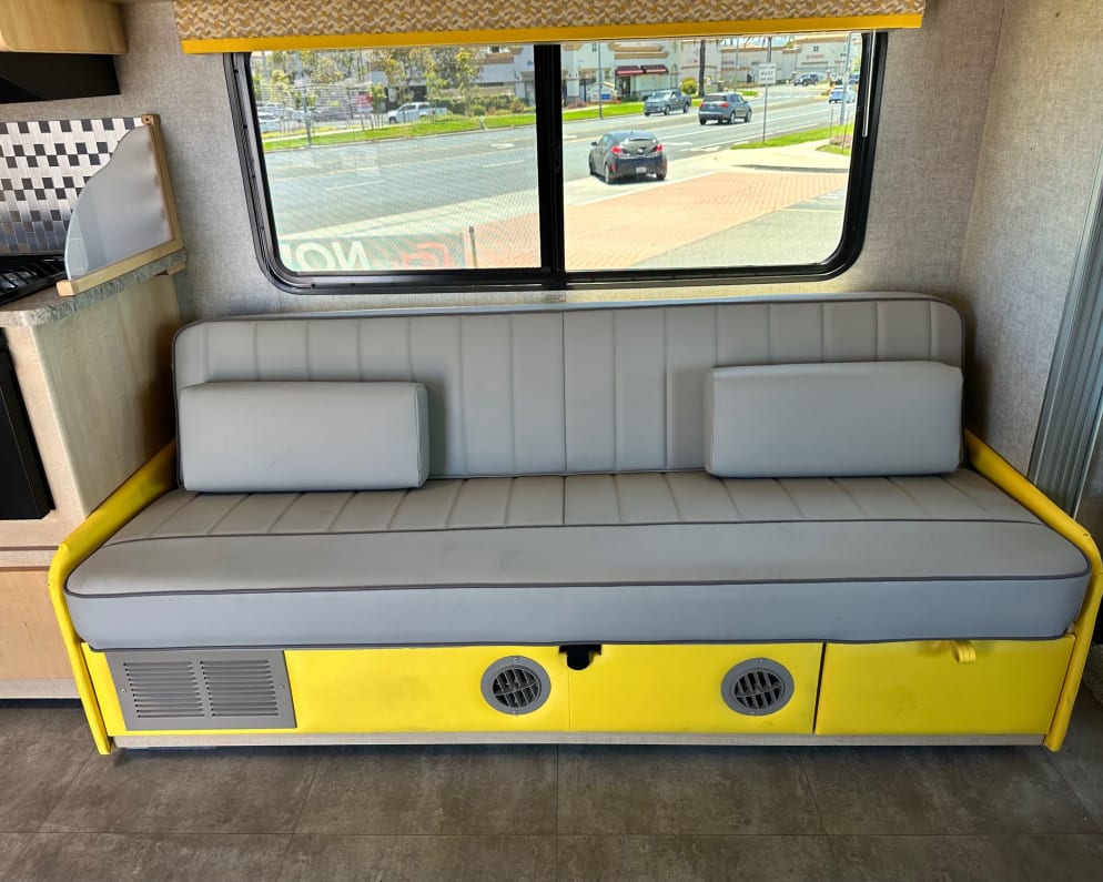 2016 Brave  by Winnebago for rent in 93420