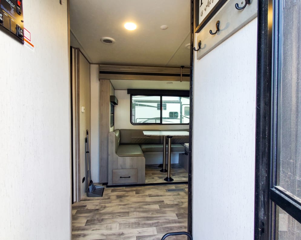 2022 Dutchmen Kodiak Ultra Lite Travel Trailer for rent in Adell Wisconsin