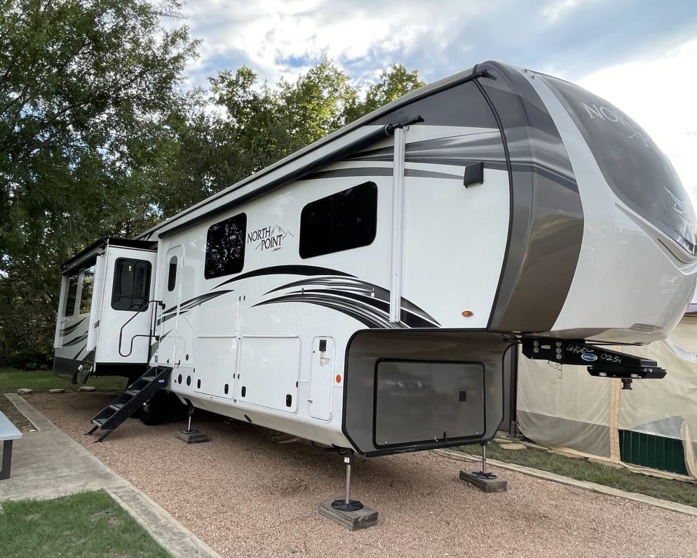2020 Jayco North Point Fifth Wheel for rent in Spicewood Texas