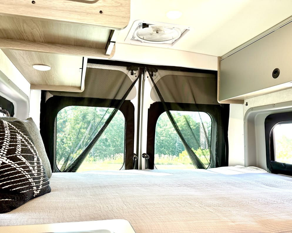 2023 Class B RV for Rent in Weaverville, North Carolina
