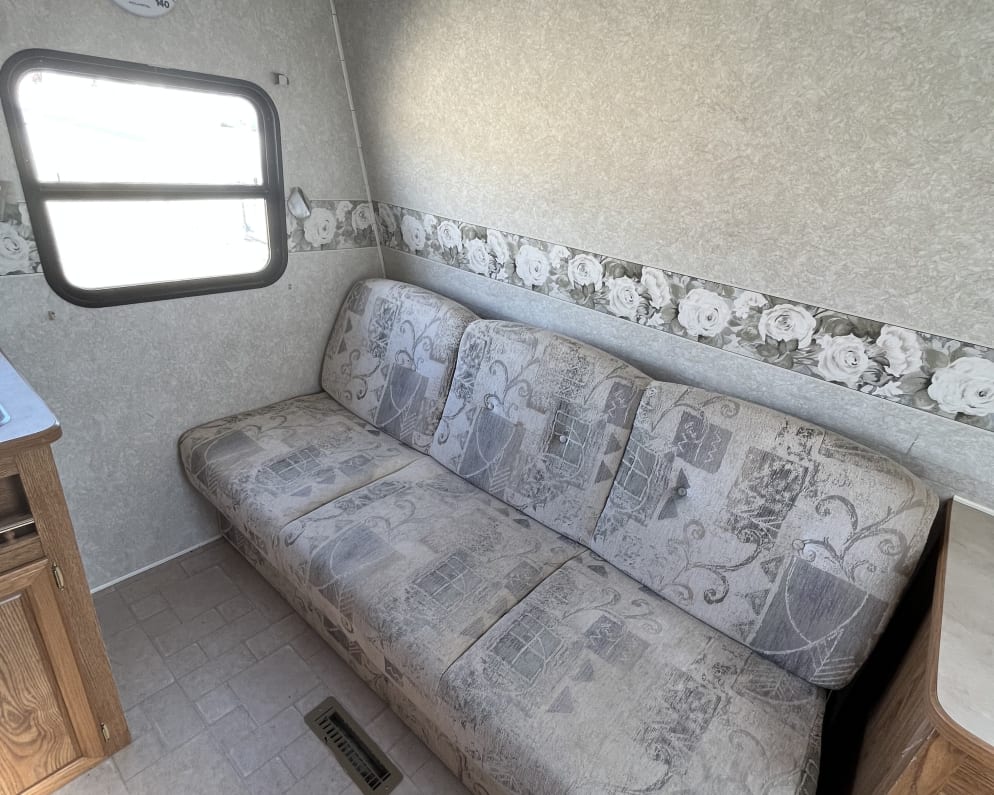 2004 Pioneer Trailer  by Pioneer for rent in 86442