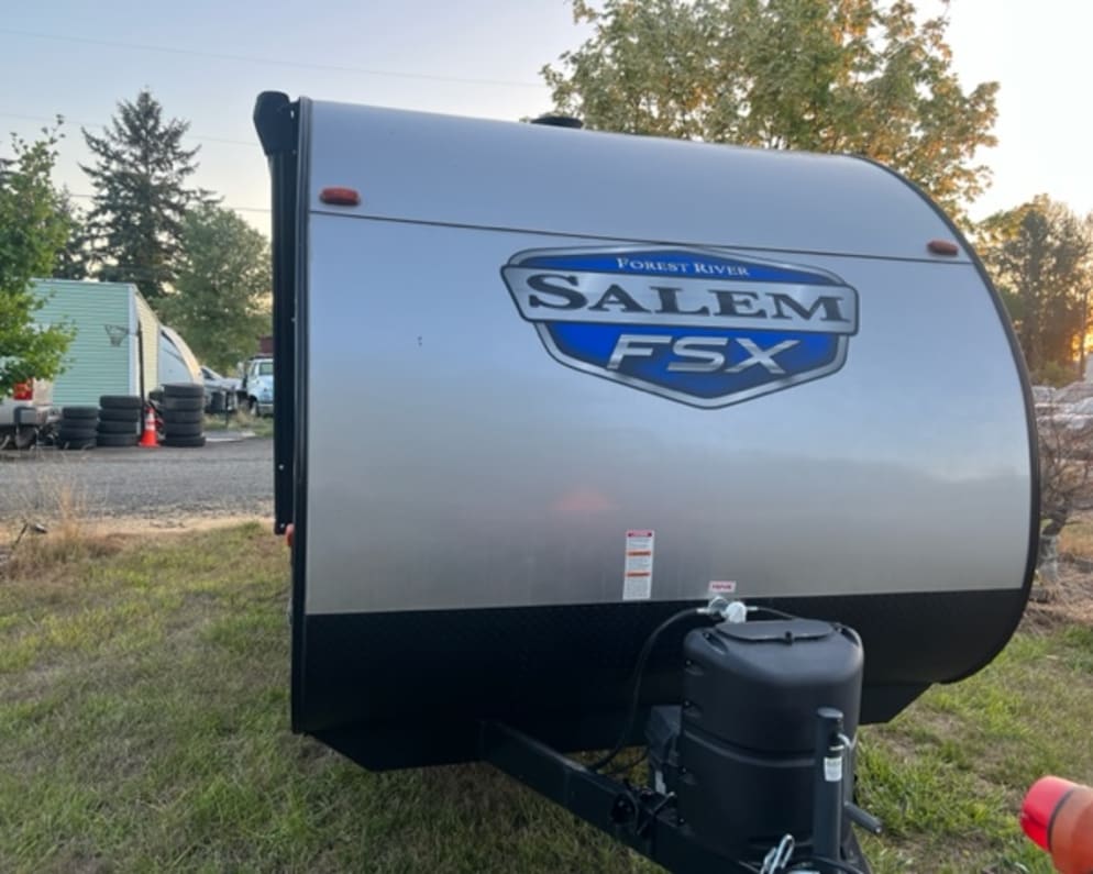 Travel Trailer RV for Rent in Lebanon, Oregon