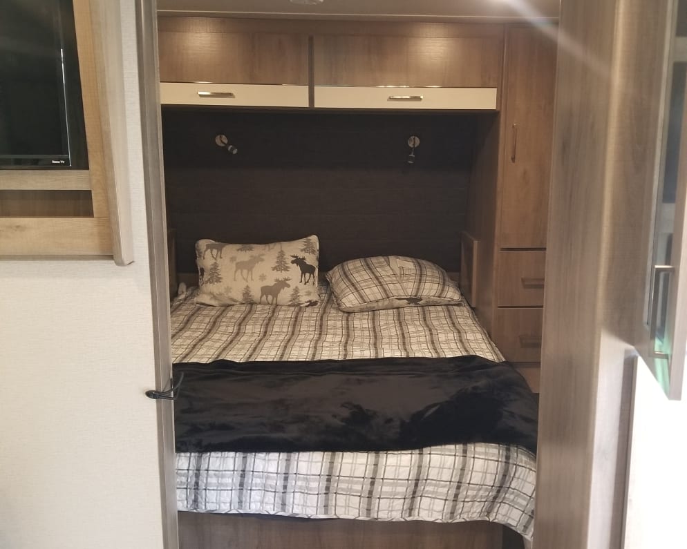 2021 Imagine XLS  by Grand Design for rent in 97741