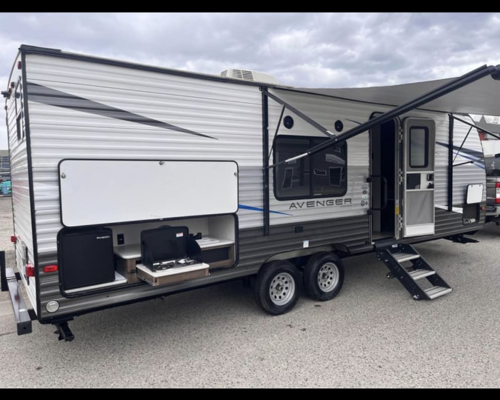 2020 Travel Trailer RV for Rent in Penticton, British Columbia