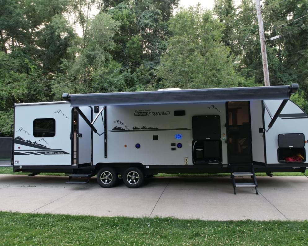 2021 Toy Hauler RV for Rent in uniontown, Ohio