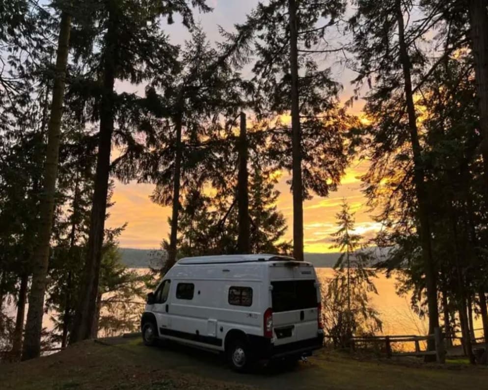 2021 Class B RV for Rent in Clackamas, OR