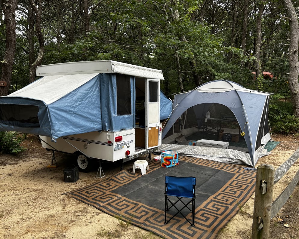 Popup Trailer RV for Rent in Providence, Rhode Island