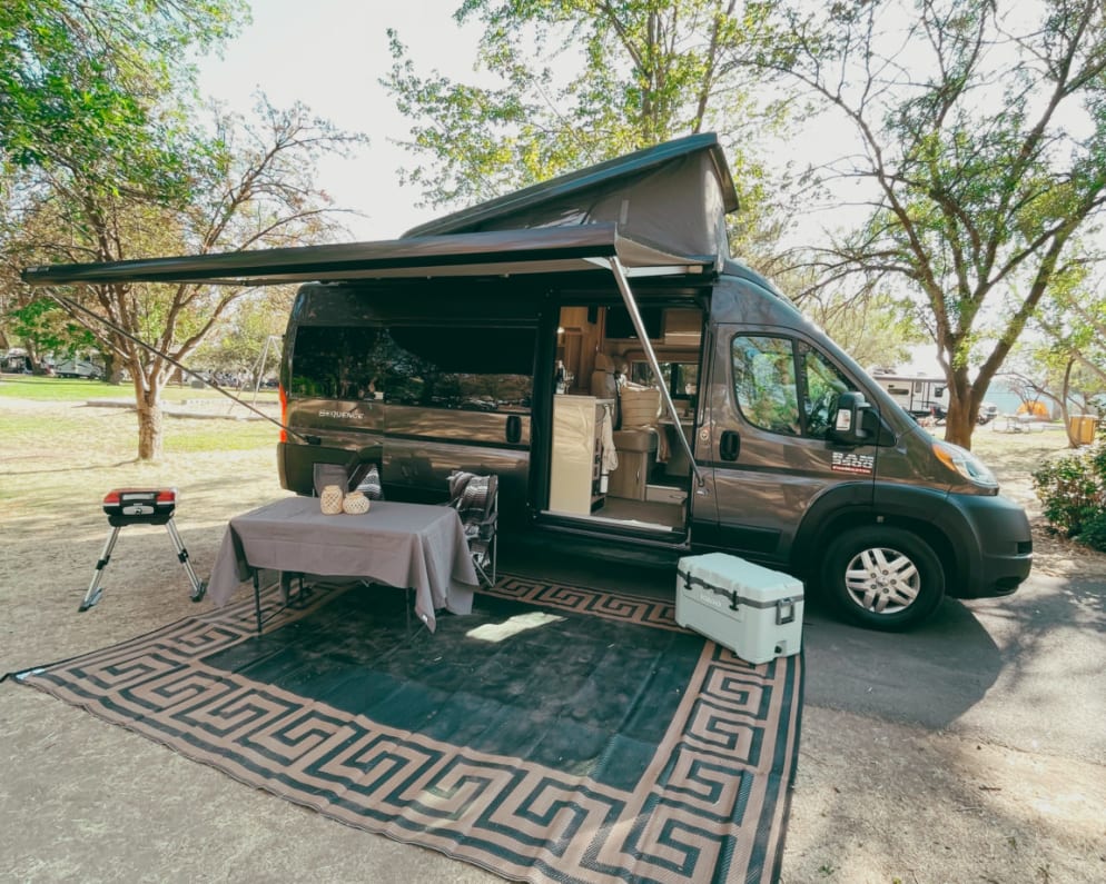 Class B RV for Rent in Salem, Oregon