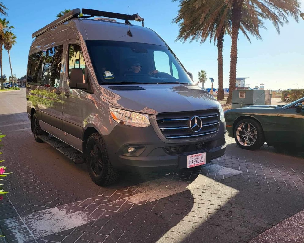 2023 Mercedes-Benz Sprinter RV Motorhome Campervan Class B for rent in manteca California