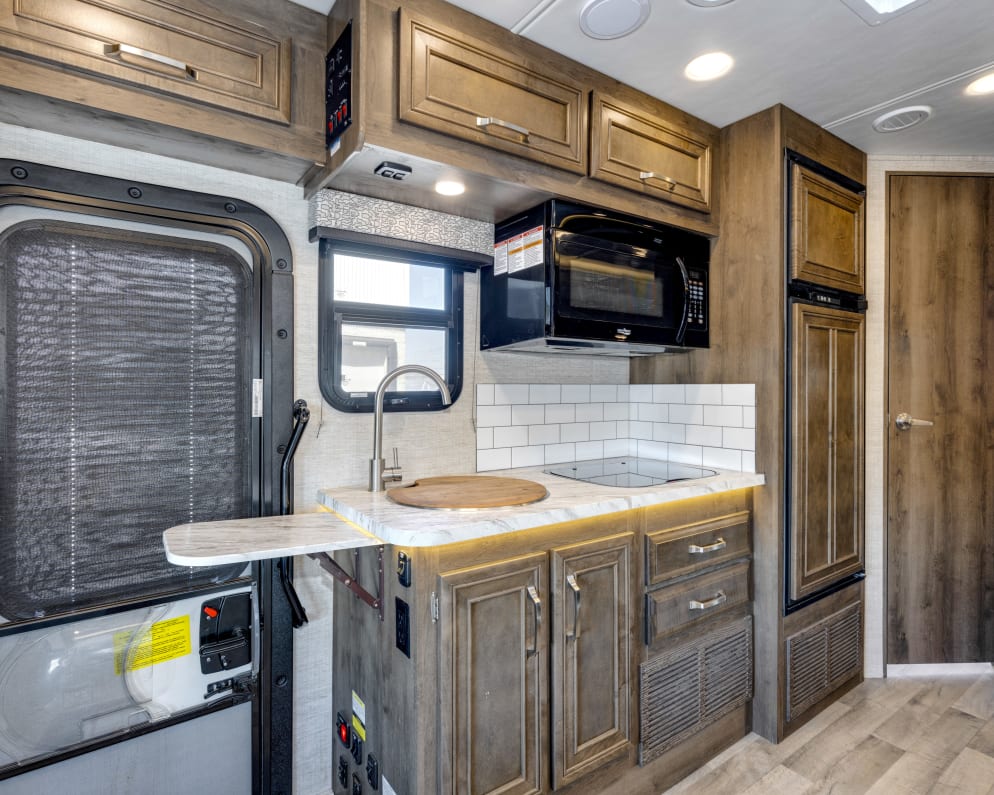 2022 Jayco Melbourne Class C for rent in Calgary Alberta