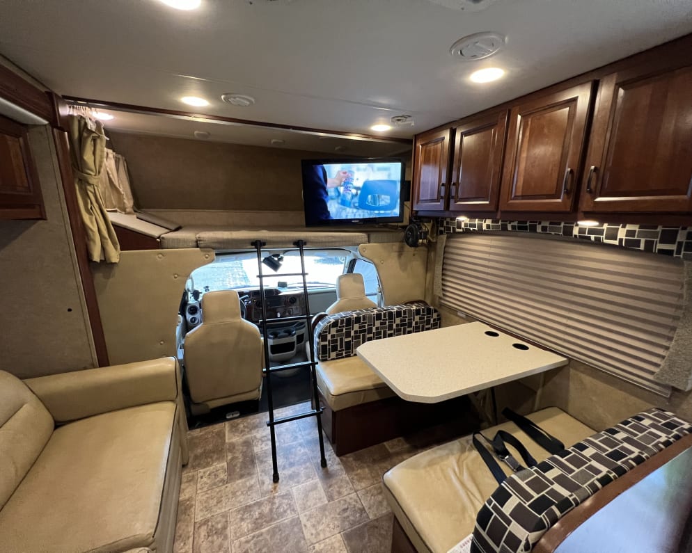 Class C RV for Rent in Johnstown, Colorado