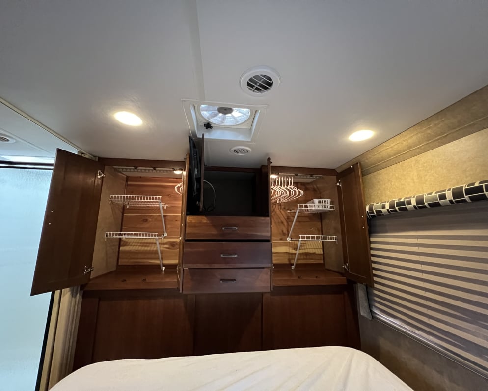 Class C RV for Rent in Johnstown, Colorado