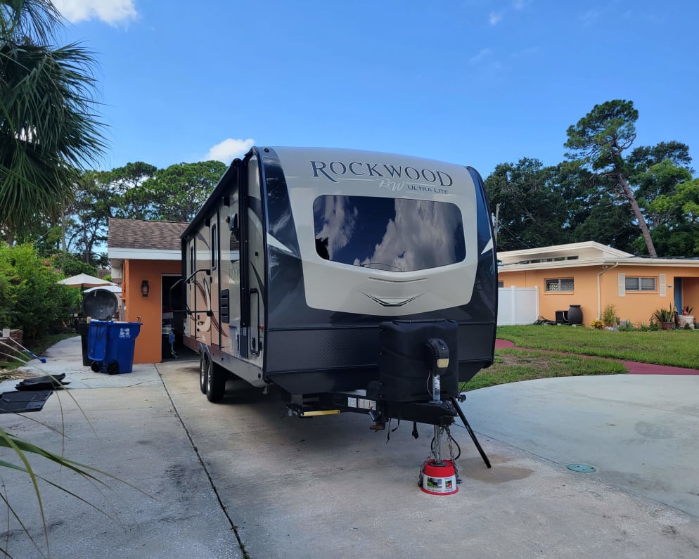 2020 Rockwood Ultra Lite  by Forest River for rent in 33710