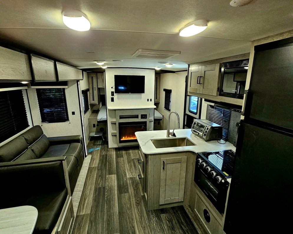 2022 Travel Trailer RV for Rent in Redding, California