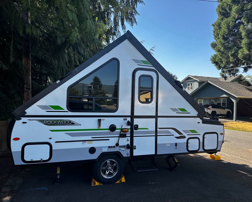 2021 Popup Trailer RV for Rent in Coburg, Oregon