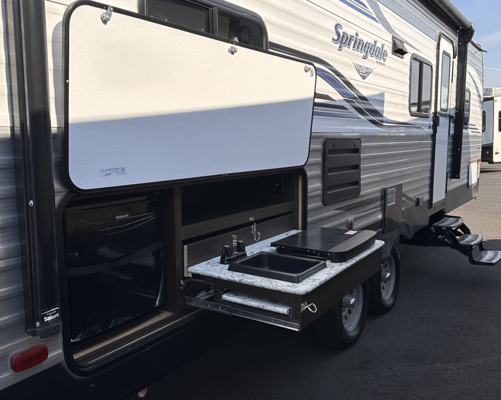 Travel Trailer RV for Rent in Bend, Oregon