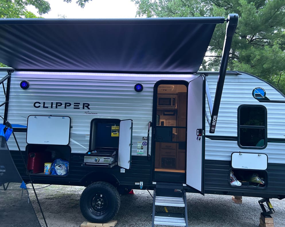 2022 Clipper Ultra Lite available for rent in Orangeville Ontario