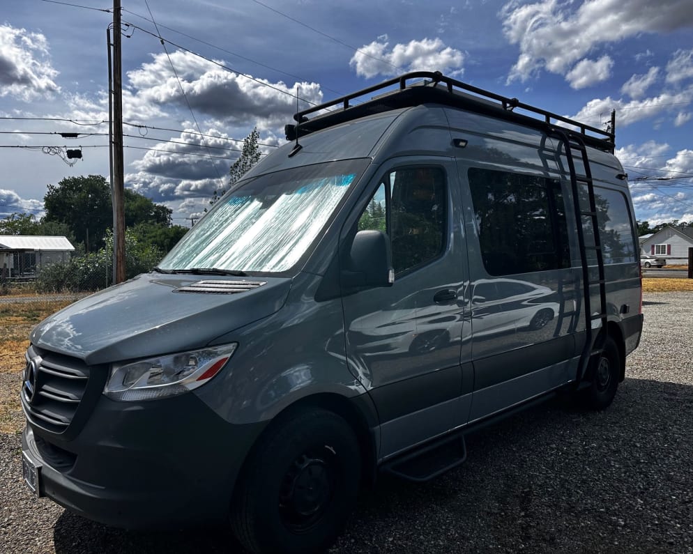 2021 Class B RV for Rent in Medford, Oregon