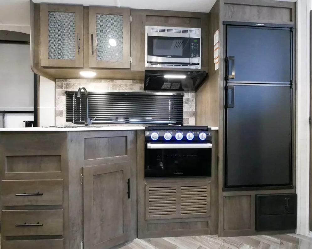 2022 Forest River EVO Lite 2400BH Travel Trailer for rent in Yelm Washington