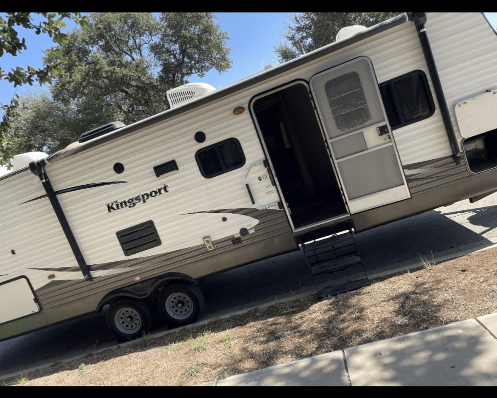 2017 Travel Trailer RV for Rent in Lipan, Texas