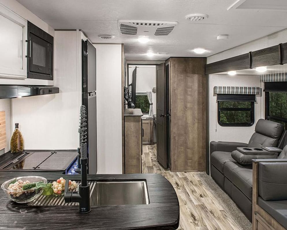 2022 Venture Stratus Travel Trailer for rent in Lincolnton Georgia