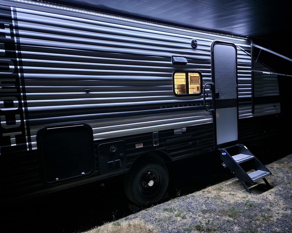 2023 Hideout  by Keystone RV for rent in 97123