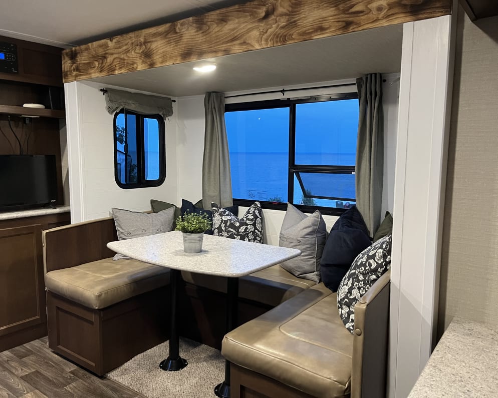 Travel Trailer RV for Rent in Delano, Minnesota