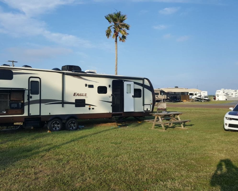 2015 Travel Trailer RV for Rent in McAllen, Texas