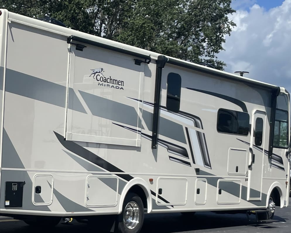 2026 Coachmen MIRADA 35ESF
