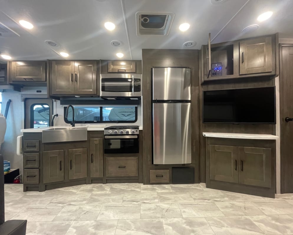 2026 MIRADA 35ESF  by Coachmen for rent in 34787