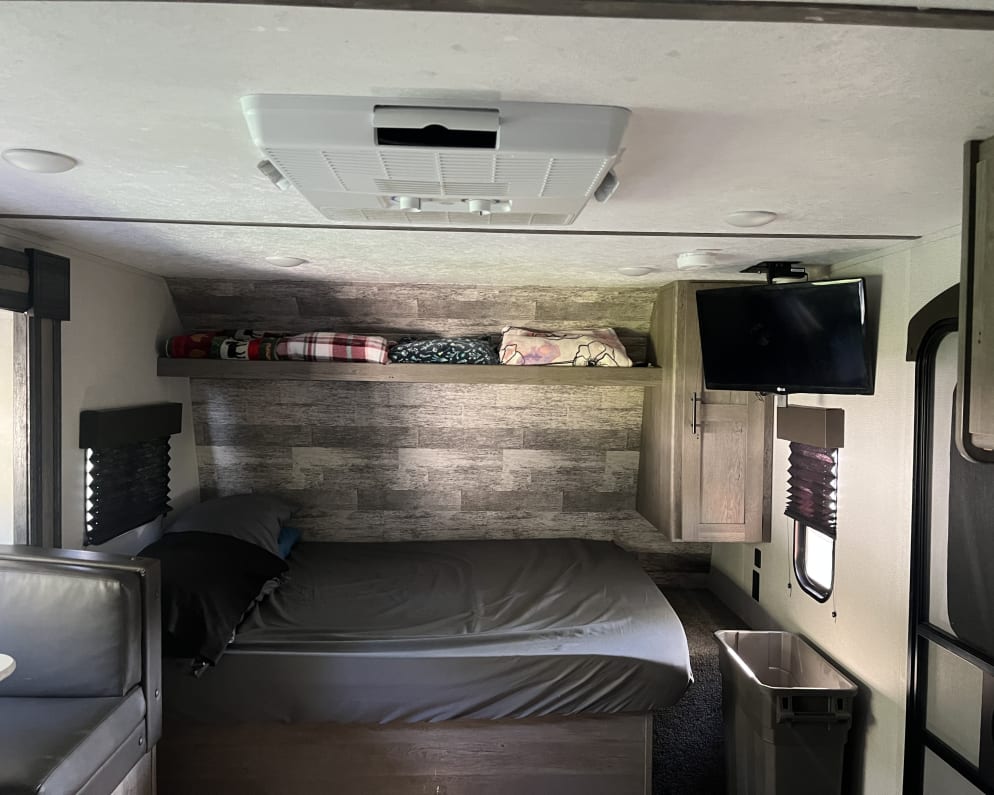 2022 Springdale  by Keystone RV for rent in 43315