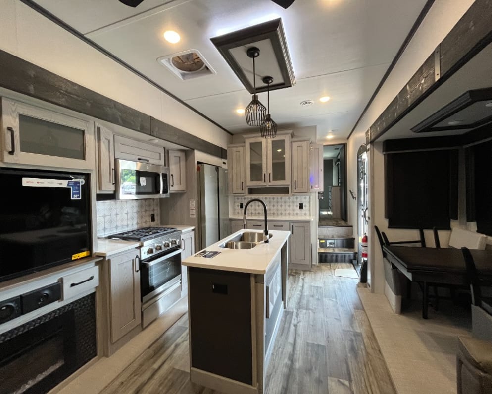 2023 Keystone RV Montana High Country Fifth Wheel for rent in Richmond Virginia