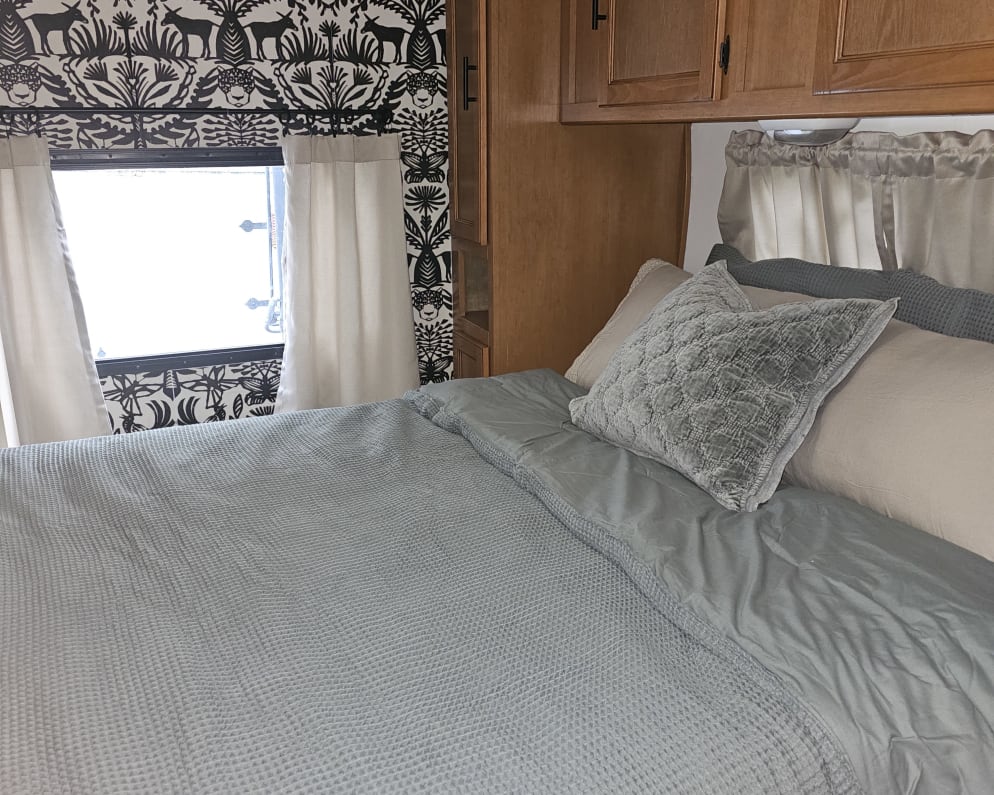 2014 Forest River Coachmen Freelander available for rent in Dubuque Iowa