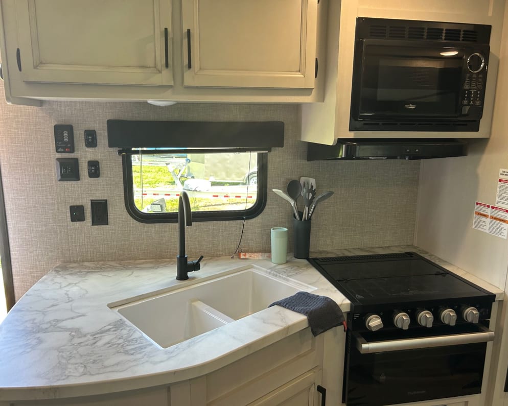 2023 Jayco Jay Flight Travel Trailer for rent in Sarasota Florida