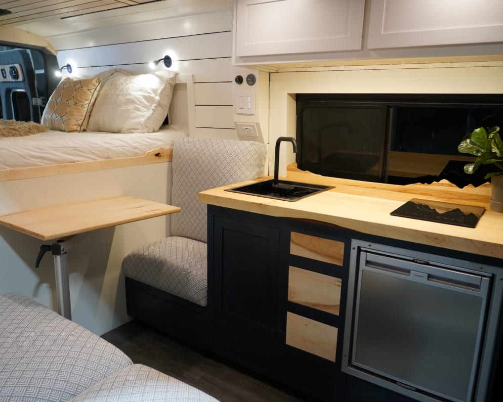 2019 Class B RV for Rent in Roanoke, VA