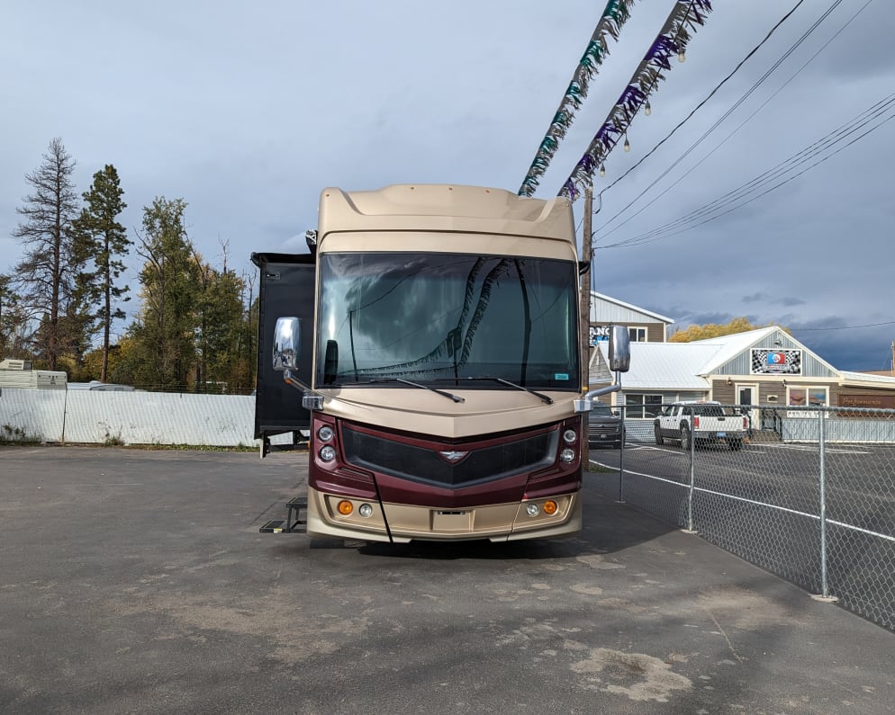 2017 Fleetwood Discovery available for rent in Kalispell Montana