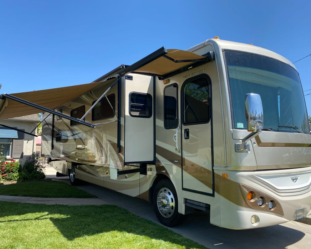 2013 Class A RV for Rent in La Jolla, California - RVUSA.com