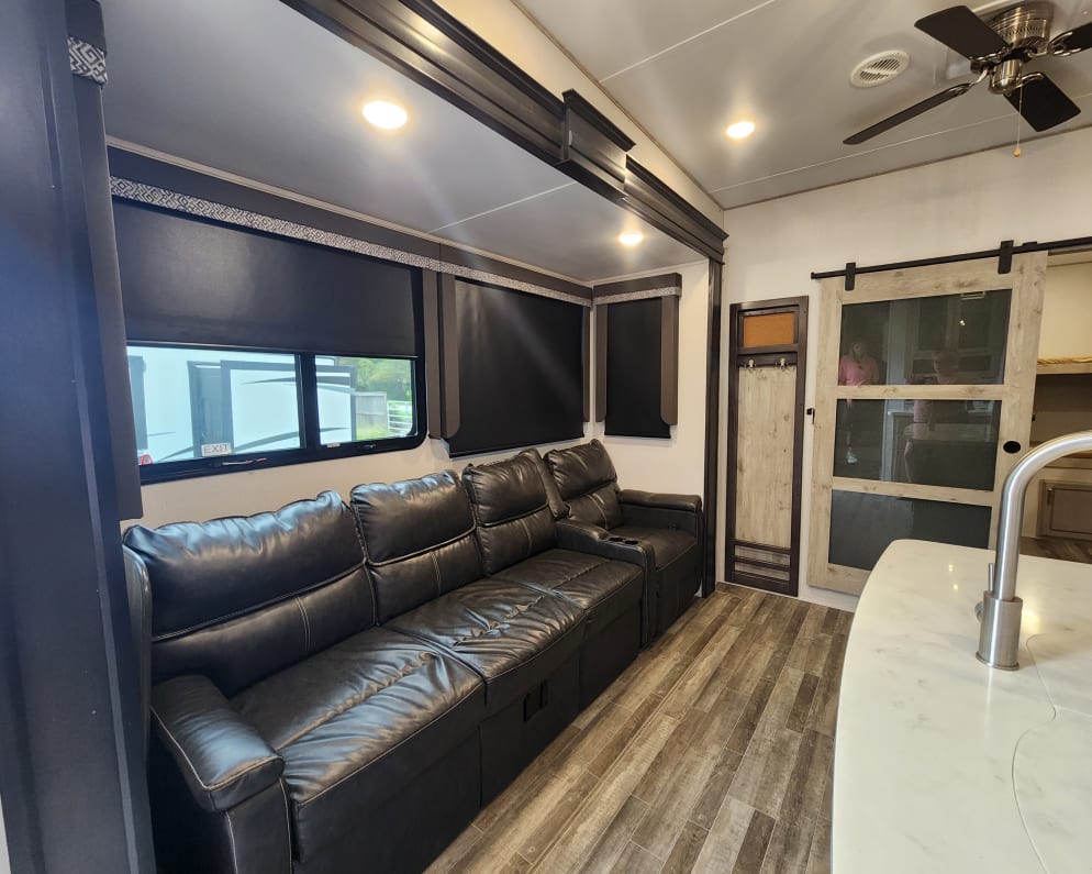 2021 Keystone Avalanche available for rent in Newnan Georgia