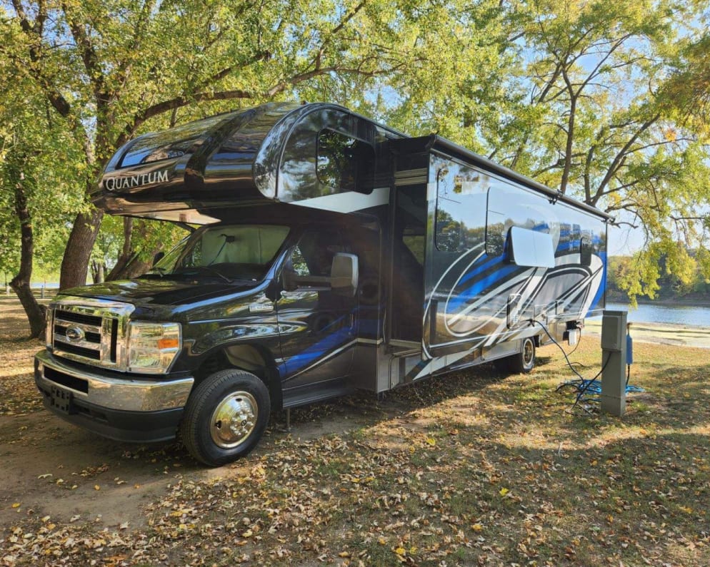 Class C RV for Rent in Princeton, Minnesota