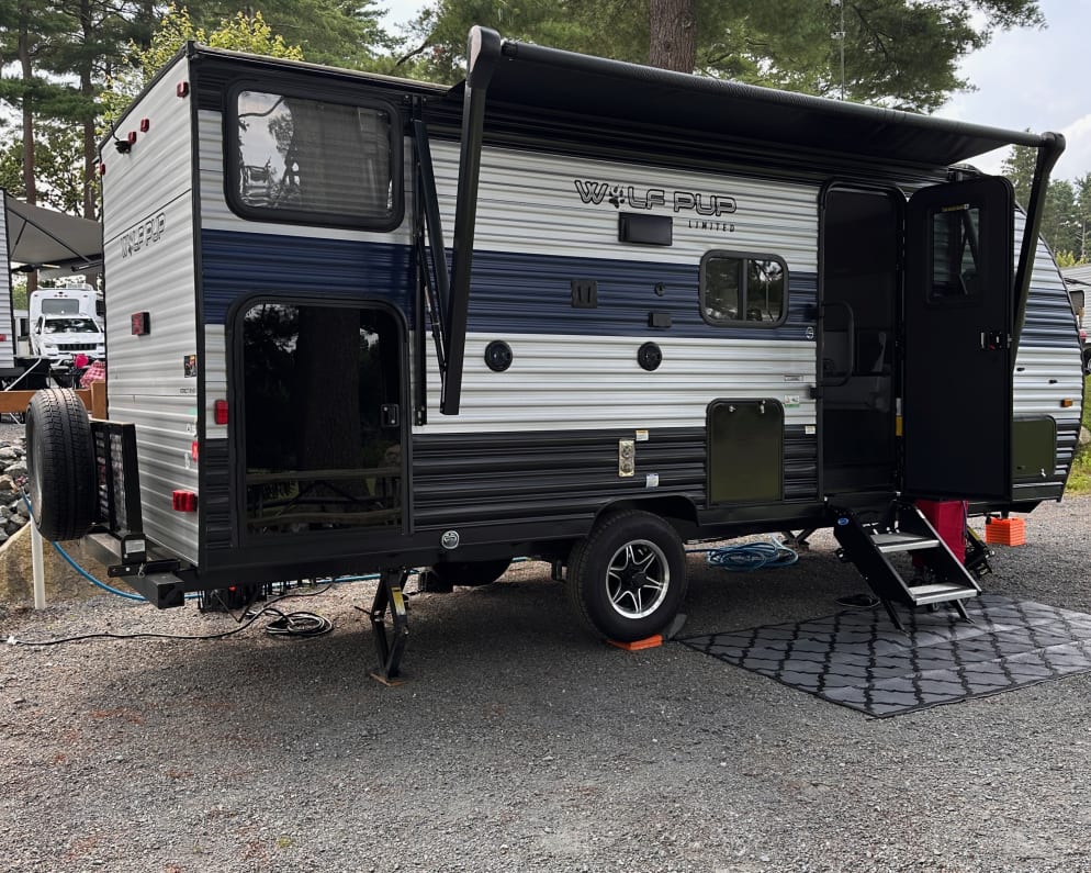 2022 Travel Trailer RV for Rent in Glastonbury, Connecticut