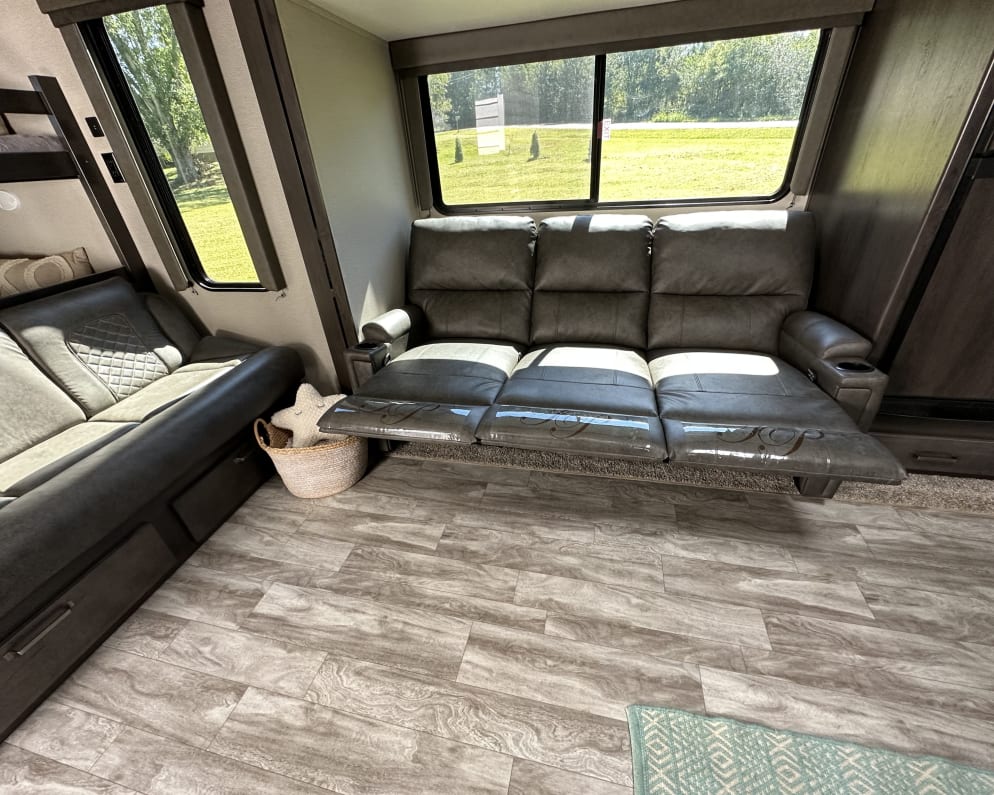 2022 Travel Trailer RV for Rent in Chatsworth,