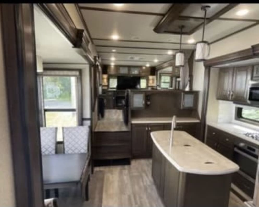 2020 Grand Design Solitude Fifth Wheel for rent in Grande Prairie Alberta
