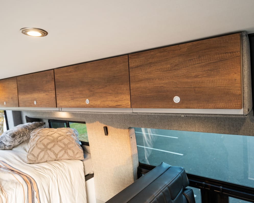 2023 Class B RV for Rent in Troutdale, Oregon