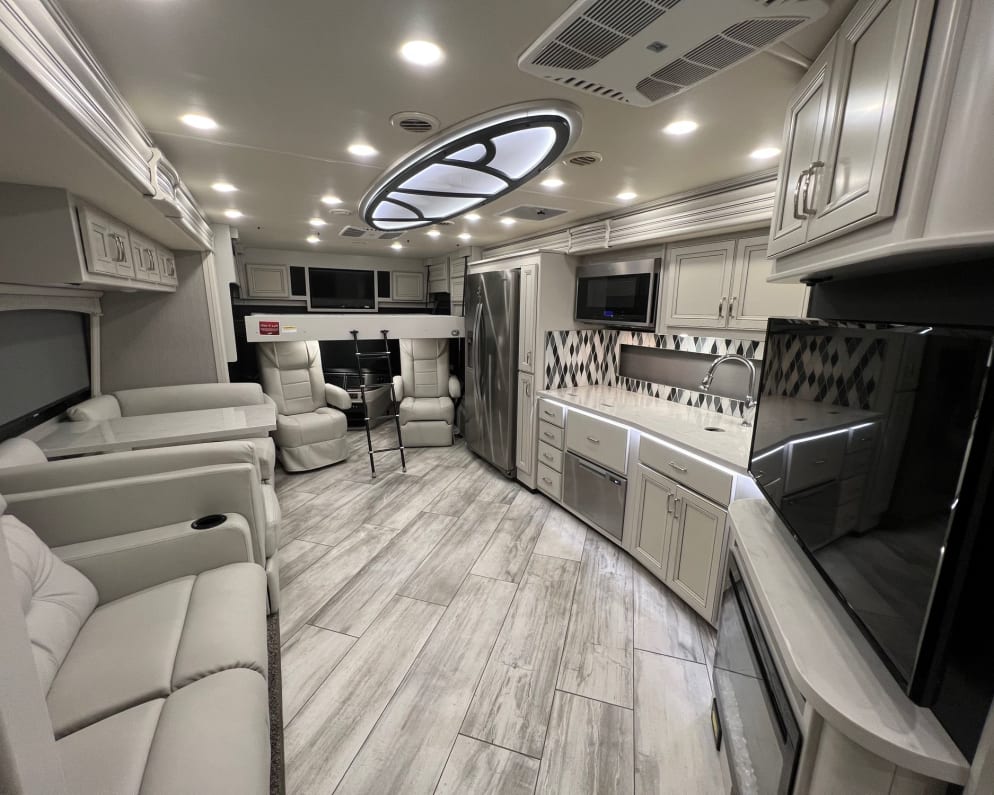 2022 Fleetwood Discovery available for rent in Davie Florida