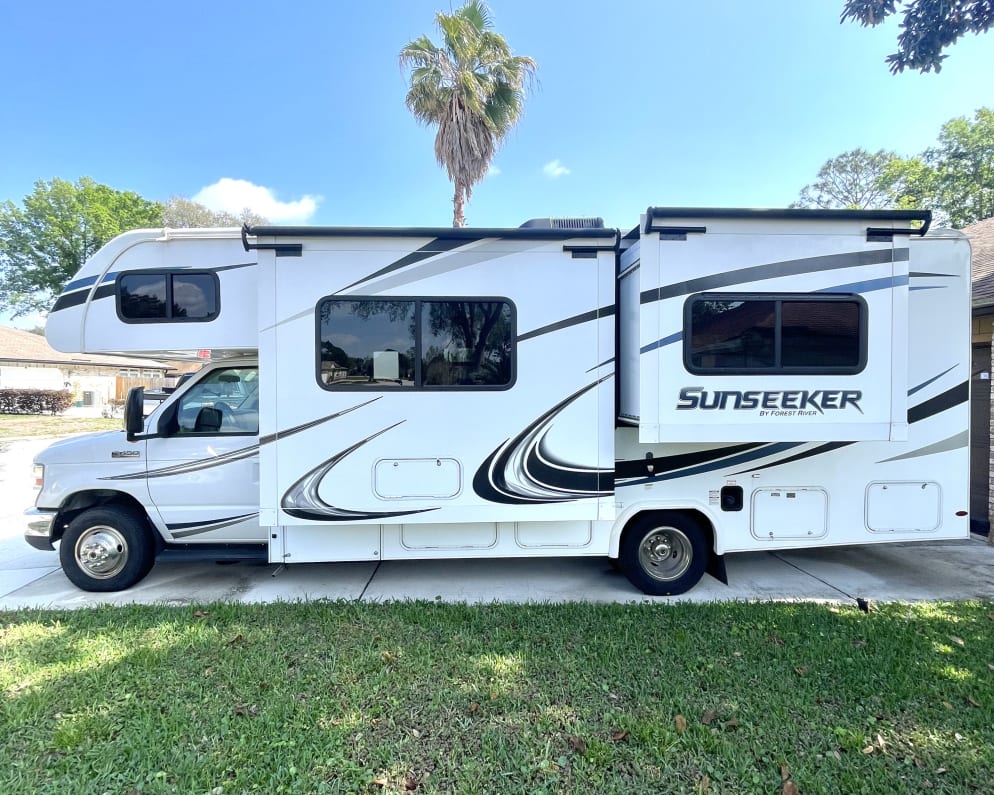 Class C RV for Rent in Jacksonville, Florida